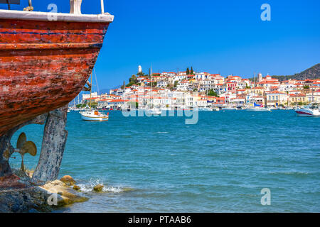 Célèbre île de Poros, Péloponnèse, Grèce. Banque D'Images