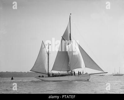 Le ketch de 12 m 60', 'Linth 1912. Créateur : Kirk & Sons de Cowes. Banque D'Images