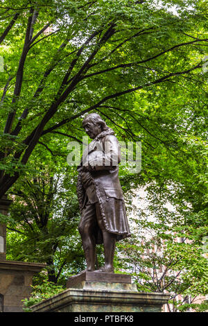 Statue de Benjamin Franklin en bronze de l'Ancien hôtel de ville de Boston Banque D'Images