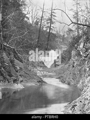 Lace des cascades et piscine du Dragon, pont naturel, Virginie, USA, c1900. Créateur : Inconnu. Banque D'Images