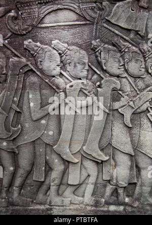 Des bas-reliefs sur les murs, la Province de Siem Reap, Angkor, Cambodge Banque D'Images