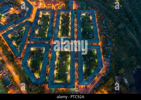 Drone aérien vue sur Nikiszowiec règlement des mineurs et du district de Katowice. Katowice, Silésie, Pologne Banque D'Images