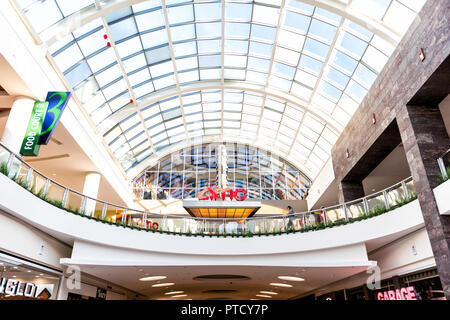 Tysons, USA - Le 26 janvier 2018 : la chaîne du cinéma AMC sign in Tysons Corner près de McLean (Virginie) à l'intérieur, intérieur, à l'intérieur du shopping mall Banque D'Images