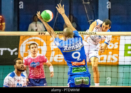 Campinas, Brésil. 05Th Oct, 2018. finale de la Paulista men&# 39;Volley-ball féminin s'est tenu, à Campinas, au gymnase Taquaral à partir de lundi (8) et l'firstirst finishin minutes ce mardi (9). Crédit : Fabio Leoni/FotoArena/Alamy Live News Banque D'Images