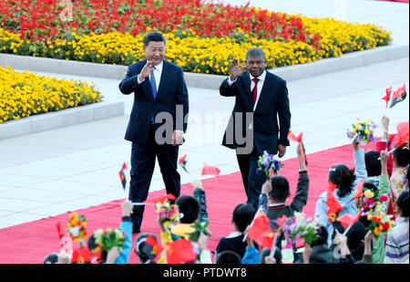 Beijing, Chine. 9 octobre, 2018. Le président chinois Xi Jinping est titulaire d'une cérémonie d'accueil pour le président angolais Joao Lourenco avant leurs entretiens à Beijing, capitale de Chine, le 9 octobre 2018. Credit : Yao Dawei/Xinhua/Alamy Live News Banque D'Images