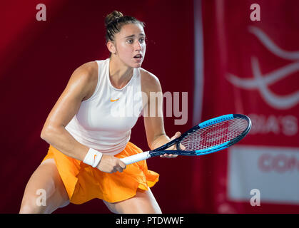 9 octobre 2018 - Sara Sorribes Tormo de l'Espagne en action au cours de sa première série de match à la 2018 Prudential Hong Kong Open de Tennis tournoi international de tennis WTA : Crédit7 AFP/ZUMA/Alamy Fil Live News Banque D'Images