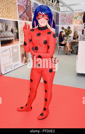 Olympia, Londres, Royaume-Uni. 9 octobre, 2018. Chat Noir,Tales de coccinelles,Brand Licensing Europe,Olympia,London.UK Crédit : michael melia/Alamy Live News Banque D'Images