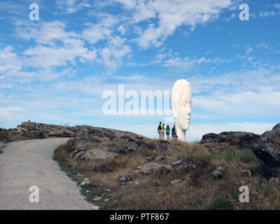 Scenic oeuvre de l'artiste espagnol Jaume Plensa. Nommé 'Anna'. Cituated dans la fonction de la nature à la côte ouest. Banque D'Images