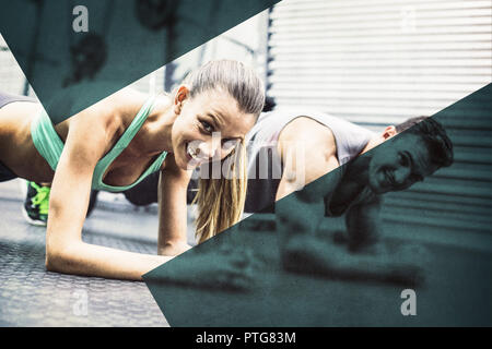 Couple musculaire exercices de planches Banque D'Images