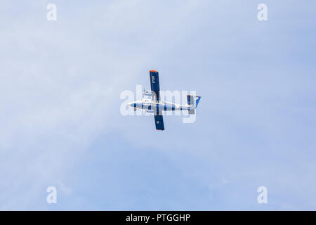 La Russie, Vladivostok, 10/05/2018. Avion de passagers De Havilland Canada DHC-6 de Aurora Airlines dans un ciel bleu. Banque D'Images