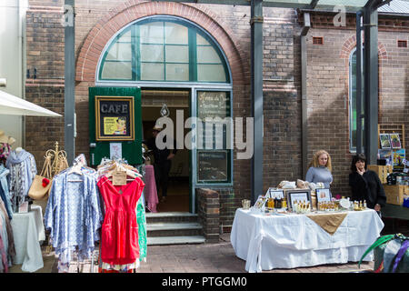 Marché de Paddington, Sydney est en cours depuis 1973. Son unique en ce qu'il a conçu et fabriqué en Australie Des produits tels que des bijoux, clothers, Banque D'Images