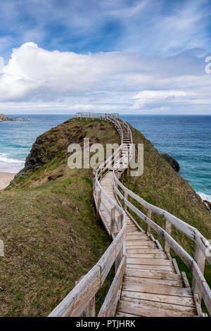 La promenade, le point d'observation sur la baie de Sango à Durness. Banque D'Images