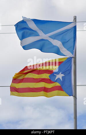 L'indépendance ? - Pavillon de l'ÉCOSSE ET DE LA CATALOGNE Banque D'Images