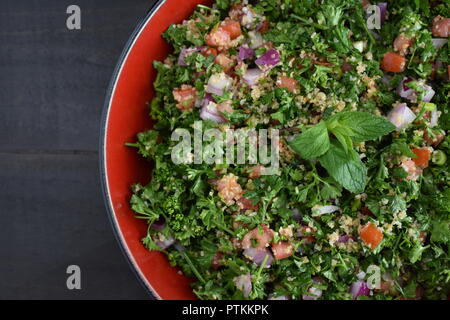 Salade de taboulé Banque D'Images