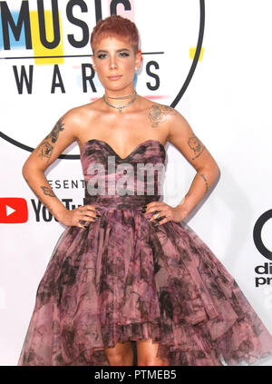 Los Angeles, CA, USA. 09Th Oct, 2018. Halsey assiste à la 2018 American Music Awards au Théâtre de Microsoft le 9 octobre 2018 à Los Angeles, Californie. ( Crédit : l'espace d'image)/Alamy Live News Banque D'Images