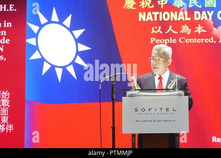 Pasay City, région de la capitale nationale, aux Philippines. 9 octobre, 2018. L'ambassadeur Michael Peiyung Hsu, Rép. du Bureau économique et culturel de Taipei Aux Philippines, en donnant un discours 107e duringnthe la journée de célébration nationale de Taiwan. Crédit : George Buid/ZUMA/Alamy Fil Live News Banque D'Images