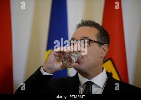 Vienne, Autriche. 10 octobre 2018. Conseil des ministres de la Chancellerie fédérale. La photo montre le vice-chancelier Heinz Christian Strache (FPÖ). Credit: Franz PERC / Alamy Live News Banque D'Images