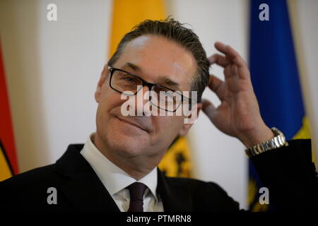 Vienne, Autriche. 10 octobre 2018. Conseil des ministres de la Chancellerie fédérale. La photo montre le vice-chancelier Heinz Christian Strache (FPÖ). Credit: Franz PERC / Alamy Live News Banque D'Images