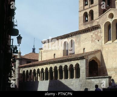 ATRIO DE LA IGLESIA DE SAN MARTIN DE SEGOVIA - SIGLO XII - ROMANICO ESPAÑOL. Lieu : EGLISE DE SAN MARTIN. L'ESPAGNE. Banque D'Images