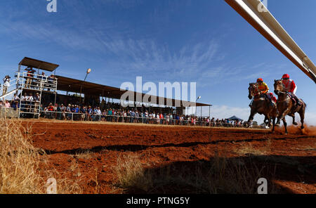 La 97e assemblée annuelle de l'exécution des courses de chevaux de bush à Landor,,1000km au nord de Perth, Australie. Oct 2018. Banque D'Images