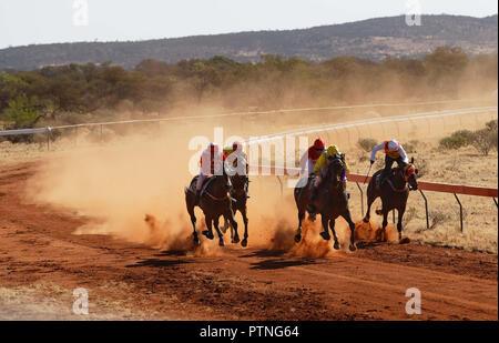 La 97e assemblée annuelle de l'exécution des courses de chevaux de bush à Landor,,1000km au nord de Perth, Australie. Oct 2018. Banque D'Images