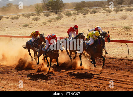 La 97e assemblée annuelle de l'exécution des courses de chevaux de bush à Landor,,1000km au nord de Perth, Australie. Oct 2018. Banque D'Images