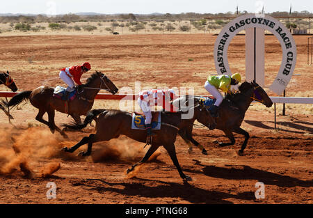 La 97e assemblée annuelle de l'exécution des courses de chevaux de bush à Landor,,1000km au nord de Perth, Australie. Oct 2018. Banque D'Images