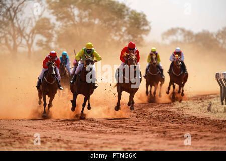 La 97e assemblée annuelle de l'exécution des courses à Landor, bush,1000km au nord de Perth, Australie. Banque D'Images