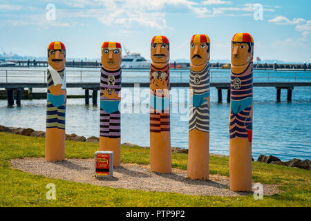 Geelong, Victoria, Australie - Sculptures le long du bord de mer à pied Banque D'Images