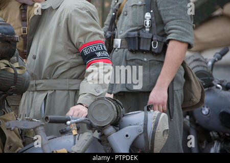 Biélorussie, Minsk. Le 9 mai 2018. Jour de la victoire. La reconstruction historique en 1945, la capture du Reichstag.Les gens en uniforme allemand de la Seconde Guerre mondiale Banque D'Images