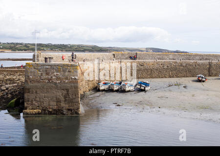 Mur du port à St Michael's Mount, Cornwall. Banque D'Images