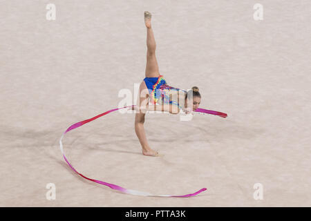 Ville de Buenos Aires, Ville de Buenos Aires, Argentine. 10 Oct, 2018. Le sport. Ville de Buenos Aires, Argentine. 2018, 10 octobre.- TALISA TORRETTI de l'Italie participe à de gymnastique rythmique par équipe multidisciplinaire en ruban sur le quatrième jour de Buenos Aires 2018 Jeux Olympiques de la jeunesse au Parc olympique de la jeunesse le 10 octobre 2018 en ville de Buenos Aires, Argentine. Credit : Julieta Ferrario/ZUMA/Alamy Fil Live News Banque D'Images