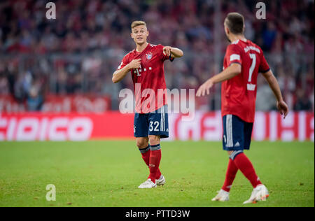 Munich, Allemagne. 06 Oct, 2018. 6 octobre 2018 : Muenchen, Allianz Arena Football Bundesliga : 1er, 7e journée : le Bayern Munich - Borussia Mönchengladbach : Muenchens Joshua Kimmich. DFL RÈGLEMENT INTERDIT TOUTE UTILISATION DE PHOTOGRAPHIE COMME DES SÉQUENCES D'IMAGES ET/OU QUASI VIDÉO. (Remarque : L'UTILISATION DE FONDS PHOTO UNIQUEMENT APRÈS RETOUR LANGUE) Crédit : Thomas Eisenhuth | utilisée dans le monde entier/dpa/Alamy Live News Banque D'Images