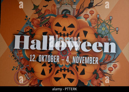 Copenhague/Danemark 11 octobre..2018..Ouverture officielle de la saison d'Halloween dans le jardin Tivoli à partir du 12 octobre 2018-4 novembre 2018 capitale danoise Copenhague au Danemark. (Photo. .Francis Joseph Doyen / Deanpictures. Crédit : François-Joseph Doyen / Deanpictures/Alamy Live News Banque D'Images