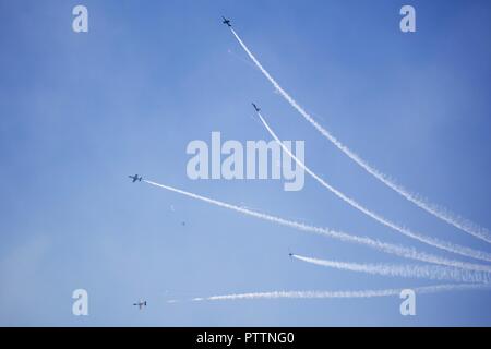 Breitling Jet Team le plus grand jet civil professionnel display team performing au 11e Festival de l'air de Bournemouth sur le 1er septembre 2018 Banque D'Images