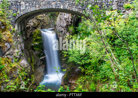 Christine Falls dans Mt Rainier National Park, Washington Banque D'Images