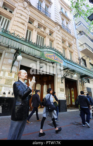 Buenos Aires, Argentine - le 10 octobre 2018 : Cafe Tortoni célèbre bar façade dans l'Avenida de Mayo à Buenos Aires, Argentine Banque D'Images