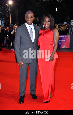 Viola Davis et mari Julius Tennon arrivant pour la 62e BFI London Film Festival projection de gala de la soirée d'ouverture des veuves a tenu à Odéon Leicester Square, Londres. ASSOCIATION DE PRESSE Photo. Photo date : mercredi 10 octobre, 2018. Voir PA story SHOWBIZ veuves. Crédit photo doit se lire : Matt Crossick/PA Wire Banque D'Images