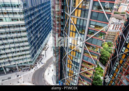 Londres Angleterre,Royaume-Uni,Southwark,Bankside,vue sur la terrasse, NEO Bankside appartements en hauteur immeuble, rue curving,Royaume-Uni GB Anglais Europe,UK18082 Banque D'Images