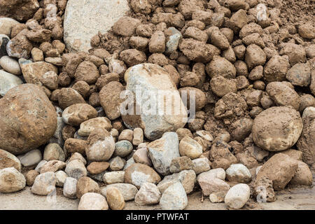 Les grands galets pierres humides, close-up Banque D'Images