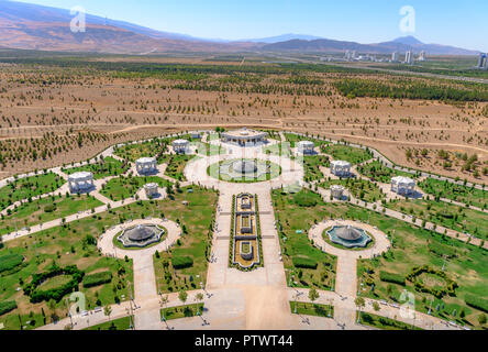 Le Turkménistan Ashgabat city scape, toits de belle architecture et des parcs à la ville capitale du Turkménistan en Asie centrale. Banque D'Images