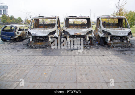 Voitures brûlées à Gdansk, Pologne. 7 octobre 2018 © Wojciech Strozyk / Alamy Stock Photo Banque D'Images