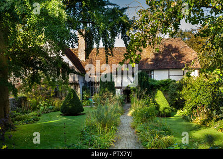 UK, Kent, Maidstone, Bearsted, Stoneacre, 15e siècle half-timbered yeoman farmer's house Banque D'Images