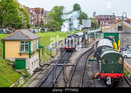 Locomotive à vapeur tirant d'Eddystone station Swanage Swanage Dorset, prise en UK, le 28 mai 2014 Banque D'Images