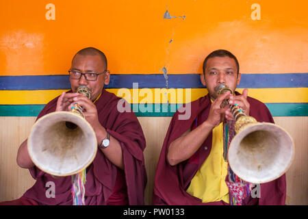 Leh, Inde - 21 juin 2017 : Yuru Kabgyat festival bouddhiste à Lamayuru Gompa, Ladakh. Monastère de Lamayuru festival est une cérémonie bouddhiste avec tan Banque D'Images