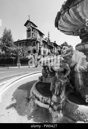 Rome, Italie - l'ésotérique quart de Rome, appelé 'quartiere Coppedè", conçu par l'architecte Gino Coppedè composé de dix-huit châteaux Banque D'Images