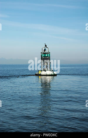 Aides à la navigation à l'embouchure du fleuve Fraser dans le golfe de Géorgie, Colombie-Britannique, Canada Banque D'Images