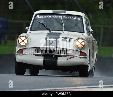 Martin Reynolds, Ford Anglia 105E, HSCC, HRSR, voitures de tourisme Historique Historique, réunion de courses, Brands Hatch, septembre 2018, les voitures, les voitures de course classique, Banque D'Images