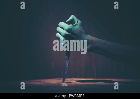 La main verte de la ghost sur Halloween Banque D'Images