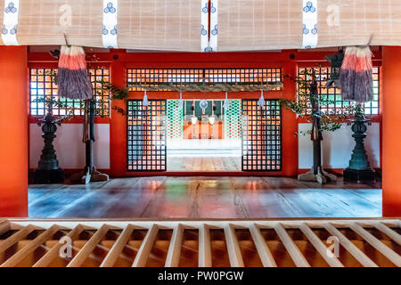 Miyajima, JAPON - 27 juin 2017 : le sanctuaire d'Itsukushima, le Japon. Sanctuaire d'Itsukushima est un temple Shinto sur l'île d'Itsukushima (communément appelé Miya Banque D'Images